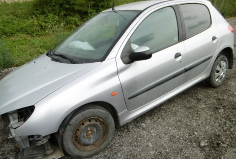 Peugeot 206 1,4hdi(8HX)/1,4b(KFX)nahradni dily