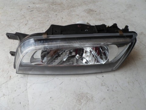 levé přední světlo na nissan almera N15 lift, 26060-2N328