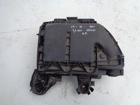 vzduchový filtr na citroen c4 1,6hdi, 9673061080