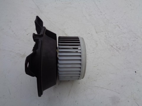 ventilátor topení na opel cordu D, 13335075