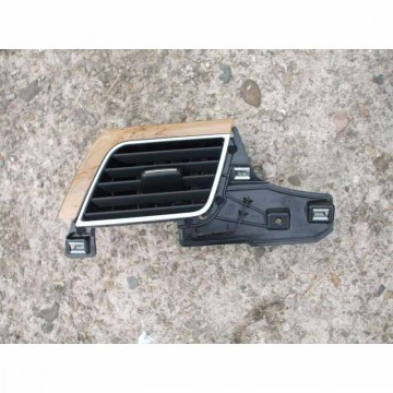 výdech ventilace levý AUDI A8 4H0  4H1820901A