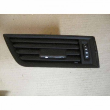 výdech ventilace pravý ŠKODA Superb III 3V0  3V0819702 GSZ