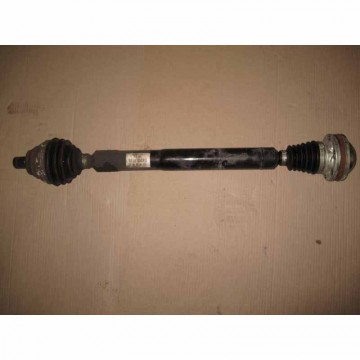 poloosa pravá VW Passat CC 3C8 lift 2,0 TFSI CBF 147kW  3C8407272A