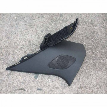 panel sloupku D horní pravý Audi Q3 8U0  8U0867246  4PK