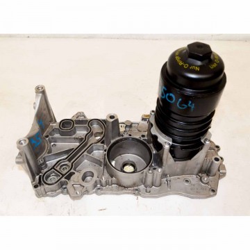 držák olejového filtru + olejový filtr VW Touareg 7P0 4,2 TDI  057115401AK