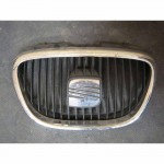 maska Seat Toledo  5P0853654 - poškozená