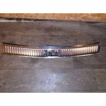 kryt zámku kufru VW Touareg 7P0 lift  7P0863459E  7P0863459F  7P0863459H