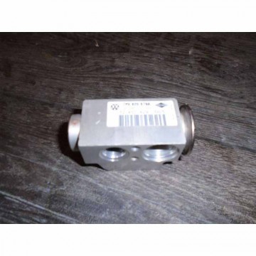 expanzní ventil VW Touareg 7P0 (lift)  7P0820679A