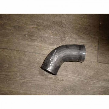 hadice intercooler AUDI A4 8W0 2,0 TDi  04L145828B