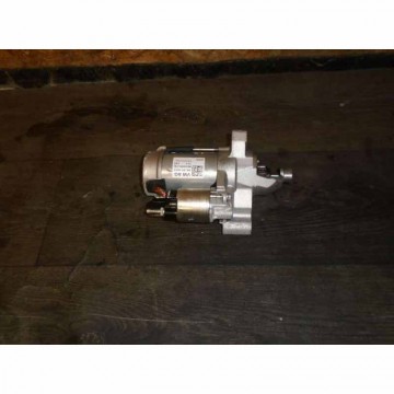 startér AUDI A5 8W6 F5 2,0 TDi DEU  04L911024A  04L911024