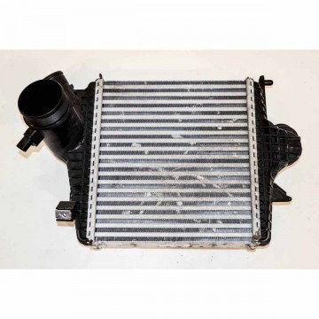 chladič intercooler levý AUDI Q7 4M0 3,0 TDi  4M0145803P  4M0145803AQ