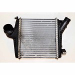 chladič intercooler pravý AUDI Q7 4M0 3,0 TDi  4M0145804P  4M0145804AQ