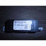 anténní zesilovač VW Passat B6 3C0 2006-2011  3C9035552