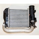 chladič intercooler levý AUDI A6 4F0 (lift) 3,0 TDi 171 KW 4F0145805F 4F0145805AF