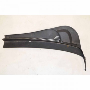 plast pod okno torpédo pravé VW Polo VI 2G0  2G1819404D  2G1819404F