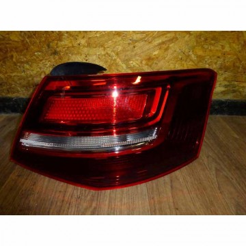 lampa zadní pravá AUDI A3 8V0 lift 3DV  8V3945070 - lehce poškrábaná