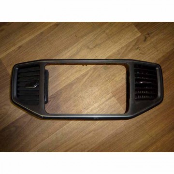 rámeček rádia + výdechy ventilace VW Amarok 2H0 lift  2H6858071/A QZO  2H6819383/A  9B9