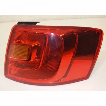 lampa zadní pravá VW Jetta 5C  5C6945096E - lehce poškozená