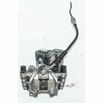 třmen kotoučové brzdy zadní levý VW Touran 5TA  5Q0615405CK  8V0615423D