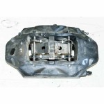 třmen kotoučové brzdy zadní pravý VW Touareg 7P0 lift  7P6615424D