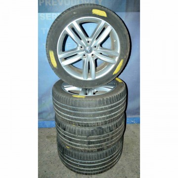 VW Touareg 7P0 lift sada kol PIKES PEAK s pneu 275/45 R20 9Jx20H2 ET57  7P6601025E  88Z