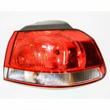 lampa zadní pravá VW Golf VI 5K0 HB  5K0945096E - poškozená