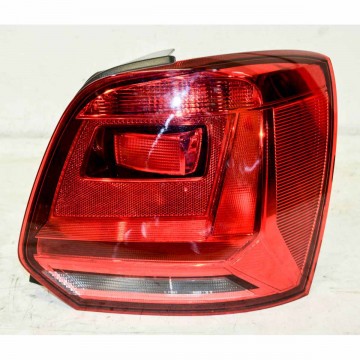 lampa zadní pravá VW Polo 6C0  6C0945096F  6C0945096K - lehce poškozená