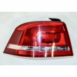 lampa zadní levá VW Passat B7 3AA sedan  3AE945095F - lehce poškozená