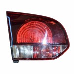 lampa zadní levá - vnitřní do pátých dveří VW Golf VI 5K0 HB 5K0945093AA - lehce poškozená