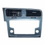 rámeček rádia + výdechy ventilace VW Golf VII 5G0  5G1819743D  5G1819728AE CYB - poškozený