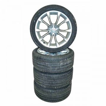 AUDI A5 8T0 lift sada kol s pneu 245/40 R18 8,5Jx18H2 ET29  8T0601025CA  8Z8