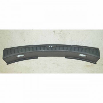 kryt zámku kufru VW Touran 1T0 2003-15  1T0863459A - poškozené úchyty