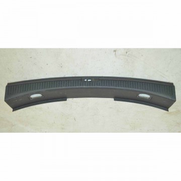 kryt zámku kufru VW Touran 1T0 2003-15  1T0863459A - poškrábaný