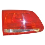 lampa zadní levá - vnitřní do pátých dveří VW Touareg 7P0 (lift)  7P6945093B - poškozená