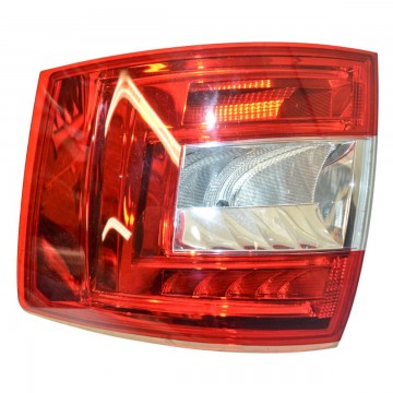 lampa zadní pravá ŠKODA Octavia III 5E0 combi  5E9945096A  5E9945112A - poškozená