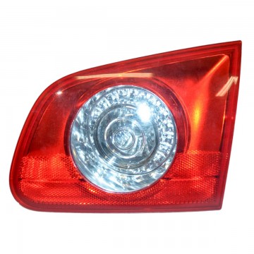 lampa zadní pravá - vnitřní do pátých dveří VW Passat B6 3C0 combi  3C9945094