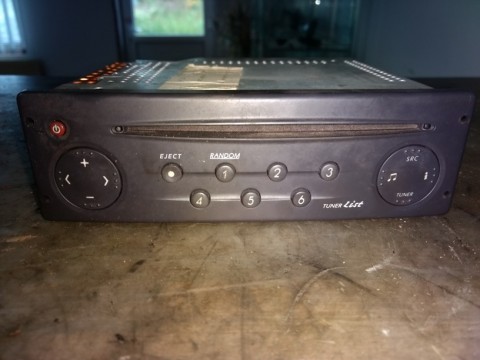 RADIO S CD RENAULT LAGUNA ll 8200002607