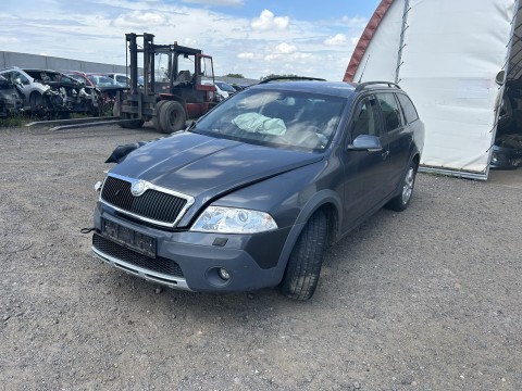 Škoda Octavia Scout 2,0TDI 103KW BMM prodám díly