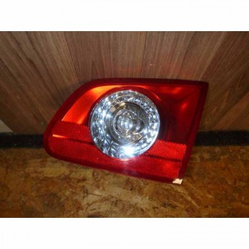 lampa zadní pravá - vnitřní do pátých dveří VW Passat B6 3C0 combi 3C9945094