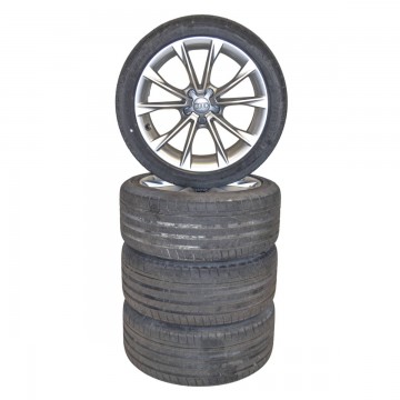 AUDI A5 8T0 lift sada kol s pneu 245/40 R18 8,5Jx18H2 ET29  8T0601025CA  8Z8