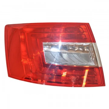 lampa zadní levá ŠKODA Octavia III 5E0 sedan  5E5945095  5E5945111 - lehce poškrábaná